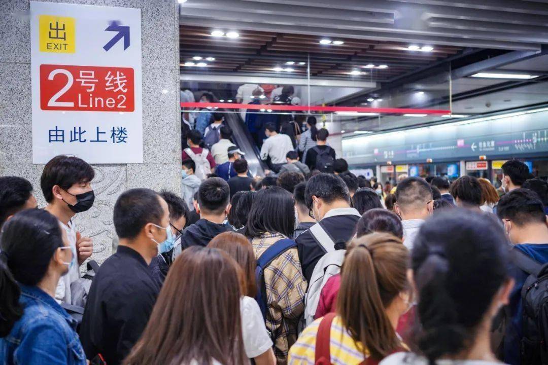 修地铁挖出来那么多的土，为什么我们从未见过，土都去哪了？