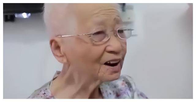 23年前，上海一群老人众筹养老，如今小楼翻了100倍，老人怎样了