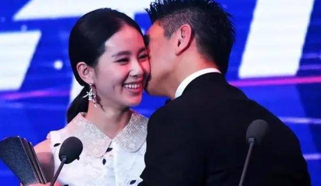老夫少妻有多残酷？54岁的吴奇隆给刘诗诗上了一课，马舒雅没说错