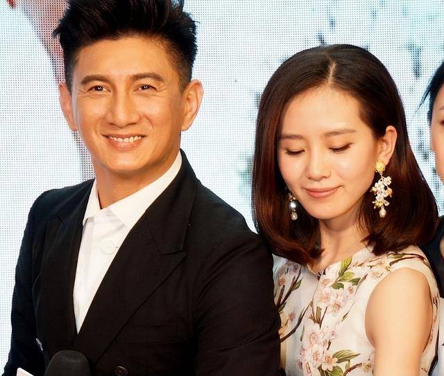 老夫少妻有多残酷？54岁的吴奇隆给刘诗诗上了一课，马舒雅没说错